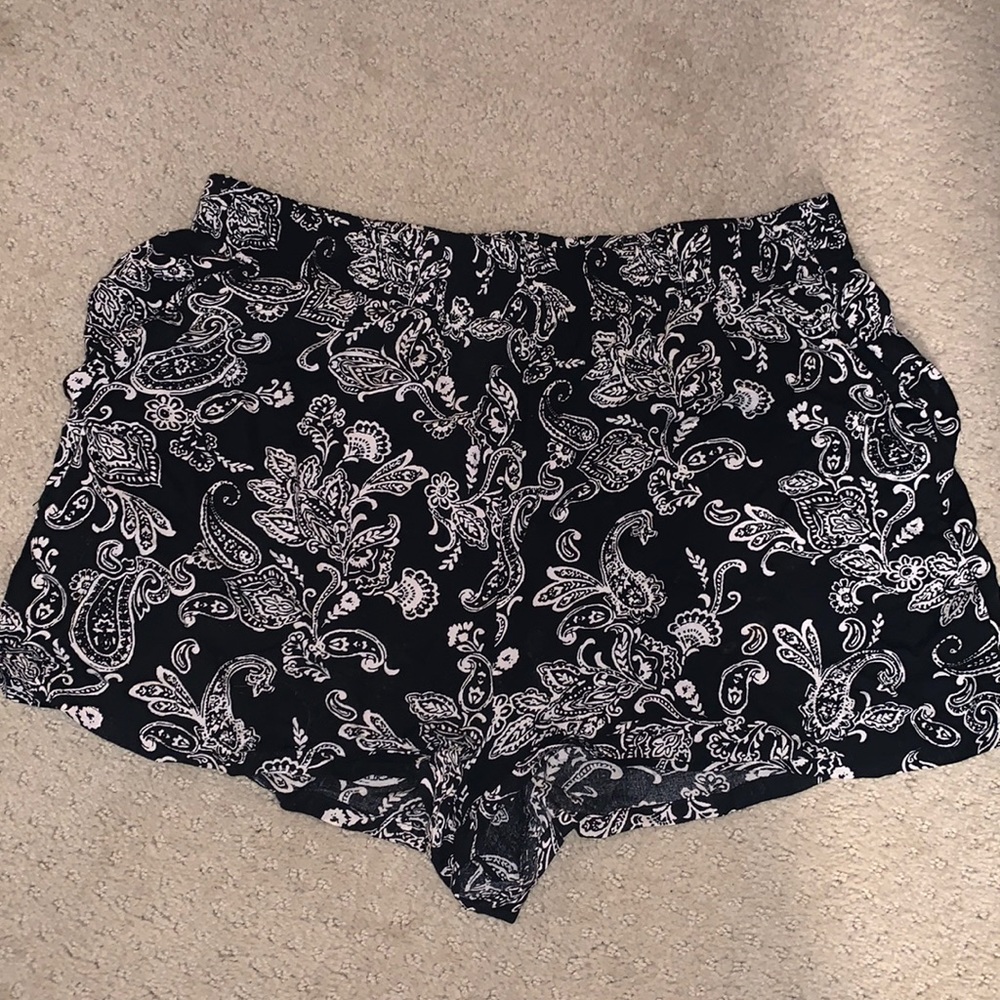Forever 21 Paisley Flowy Shorts
